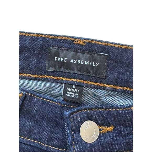 NWT Free Assembly dark denim Slim Flare jeans - 8 - Picture 3 of 9